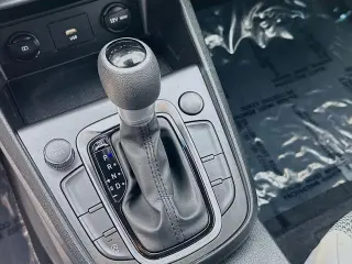 Hyundai KONA 2023 SE 4dr Crossover