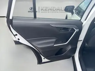 Toyota RAV4 2024 LE 4dr SUV