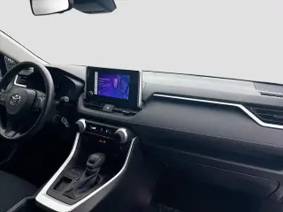 Toyota RAV4 2024 LE 4dr SUV