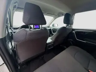 Toyota RAV4 2024 LE 4dr SUV