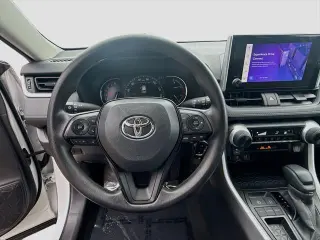 Toyota RAV4 2024 LE 4dr SUV
