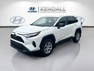 Toyota RAV4 2024 LE 4dr SUV