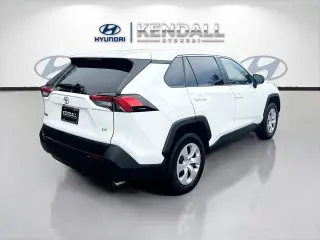 Toyota RAV4 2024 LE 4dr SUV