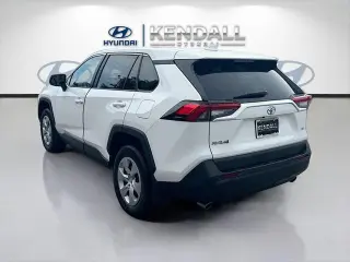 Toyota RAV4 2024 LE 4dr SUV