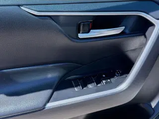 Toyota RAV4 2024 XLE 4dr SUV