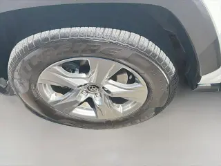 Toyota RAV4 2024 XLE 4dr SUV
