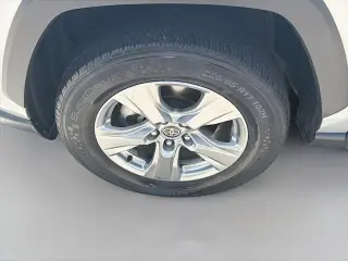 Toyota RAV4 2024 XLE 4dr SUV