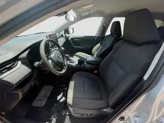 Toyota RAV4 2024 XLE 4dr SUV