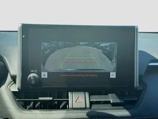 Toyota RAV4 2024 XLE 4dr SUV