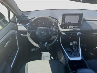 Toyota RAV4 2024 XLE 4dr SUV