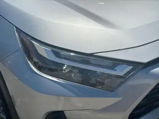 Toyota RAV4 2024 XLE 4dr SUV