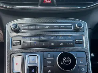 Hyundai SANTA FE 2022 Limited 4dr Crossover