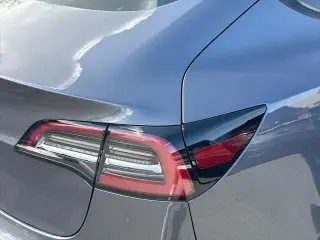 Tesla Model 3 2023 4dr Sedan