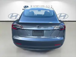 Tesla Model 3 2023 4dr Sedan
