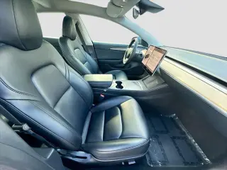 Tesla Model 3 2023 4dr Sedan