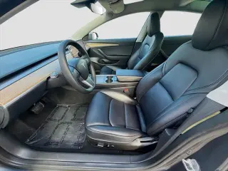 Tesla Model 3 2023 4dr Sedan