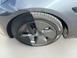 Tesla Model 3 2023 4dr Sedan