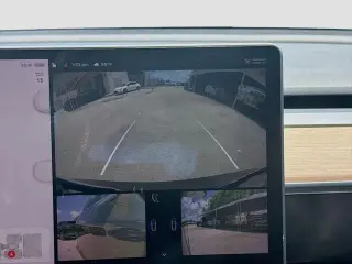 Tesla Model 3 2019 AWD Performance 4dr Fastback