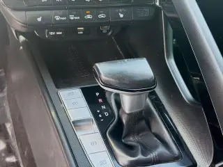 Hyundai ELANTRA 2022 Limited 4dr Sedan SULEV