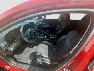 Hyundai ELANTRA 2022 Limited 4dr Sedan SULEV