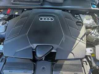 Audi Q8 2023 AWD quattro Premium Plus 55 TFSI 4dr SUV