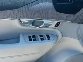 Volvo XC90 2023 AWD B5 Plus Bright Theme 4dr SUV