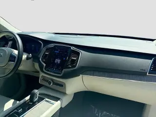 Volvo XC90 2023 AWD B5 Plus Bright Theme 4dr SUV