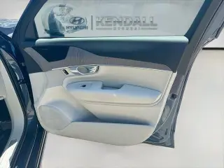 Volvo XC90 2023 AWD B5 Plus Bright Theme 4dr SUV