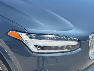Volvo XC90 2023 AWD B5 Plus Bright Theme 4dr SUV