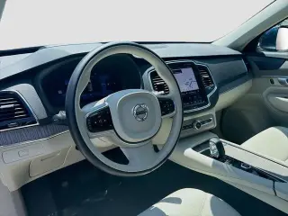 Volvo XC90 2023 AWD B5 Plus Bright Theme 4dr SUV