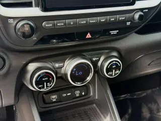 Hyundai VENUE 2023 Limited 4dr Crossover