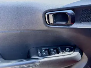 Hyundai VENUE 2024 Limited 4dr Crossover