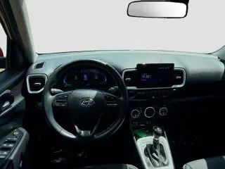 Hyundai VENUE 2024 Limited 4dr Crossover