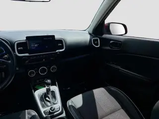 Hyundai VENUE 2024 Limited 4dr Crossover