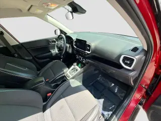 Hyundai VENUE 2024 Limited 4dr Crossover