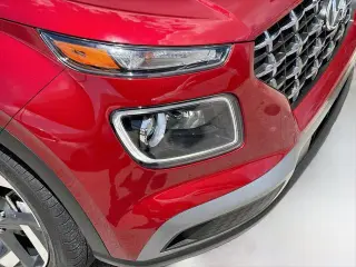 Hyundai VENUE 2024 Limited 4dr Crossover
