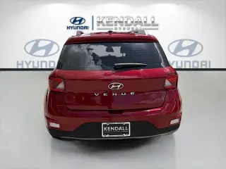 Hyundai VENUE 2024 Limited 4dr Crossover