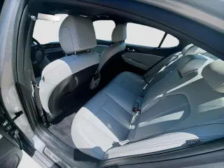Genesis G70 2025 AWD 2.5T Sport Prestige 4dr Sedan