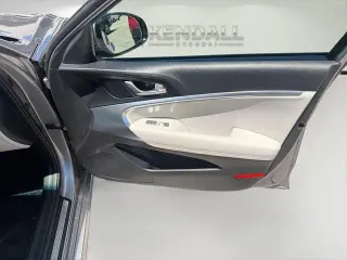 Genesis G70 2025 AWD 2.5T Sport Prestige 4dr Sedan