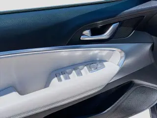Genesis G70 2025 AWD 2.5T Sport Prestige 4dr Sedan