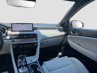 Genesis G70 2025 AWD 2.5T Sport Prestige 4dr Sedan