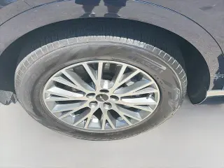 Genesis GV80 2025 AWD 2.5T Standard 4dr SUV