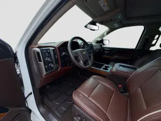 Chevrolet Silverado 1500 2018 4x4 High Country 4dr Crew Cab 5.8 ft. SB