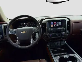 Chevrolet Silverado 1500 2018 4x4 High Country 4dr Crew Cab 5.8 ft. SB