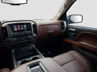Chevrolet Silverado 1500 2018 4x4 High Country 4dr Crew Cab 5.8 ft. SB