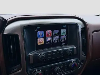 Chevrolet Silverado 1500 2018 4x4 High Country 4dr Crew Cab 5.8 ft. SB