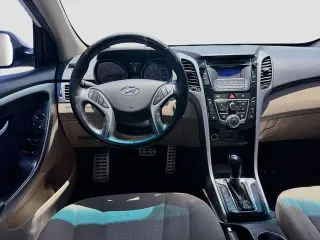 Hyundai ELANTRA GT 2013 4dr Hatchback 6M