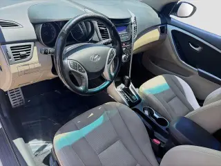Hyundai ELANTRA GT 2013 4dr Hatchback 6M