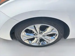 Hyundai ELANTRA GT 2013 4dr Hatchback 6M