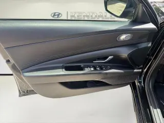 Hyundai ELANTRA 2023 SEL 4dr Sedan